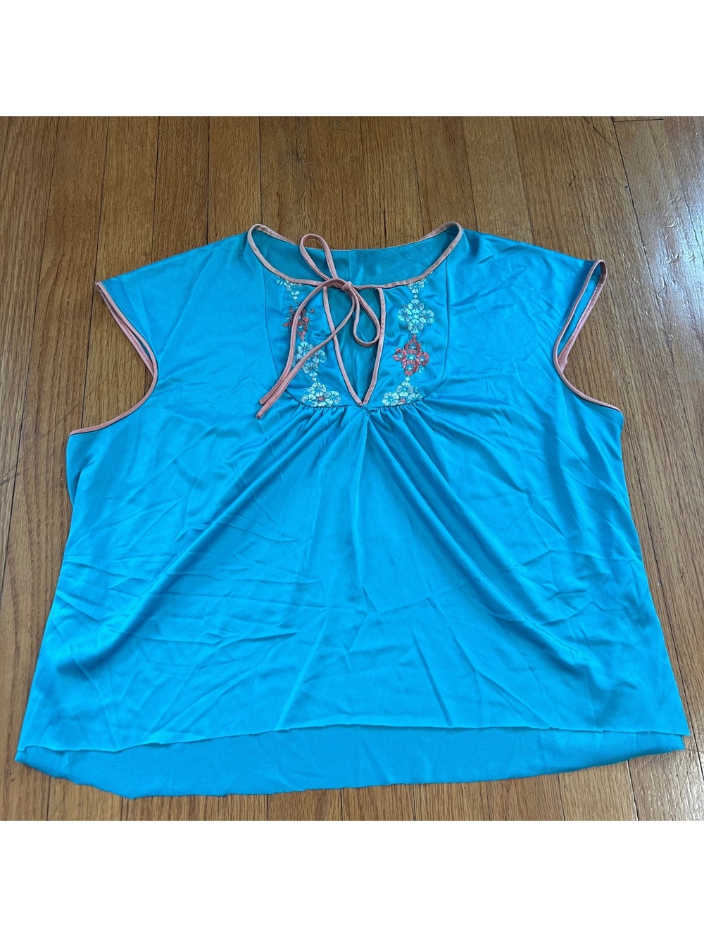 Vintage Y2K teal Japanese style tank top